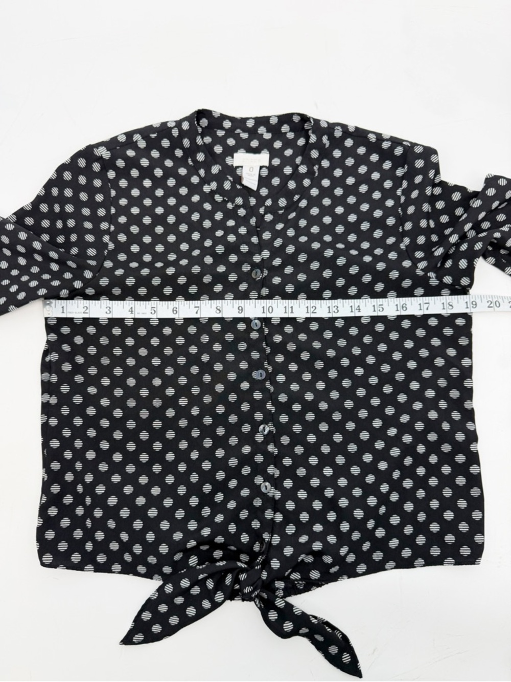 Chico’s Black & White Polka Dot Tie Front Blouse Size 0 Small - Picture 5 of 9